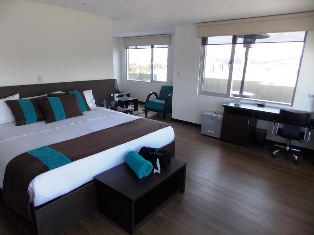 Hotel Valgus Куенка Екстер'єр фото